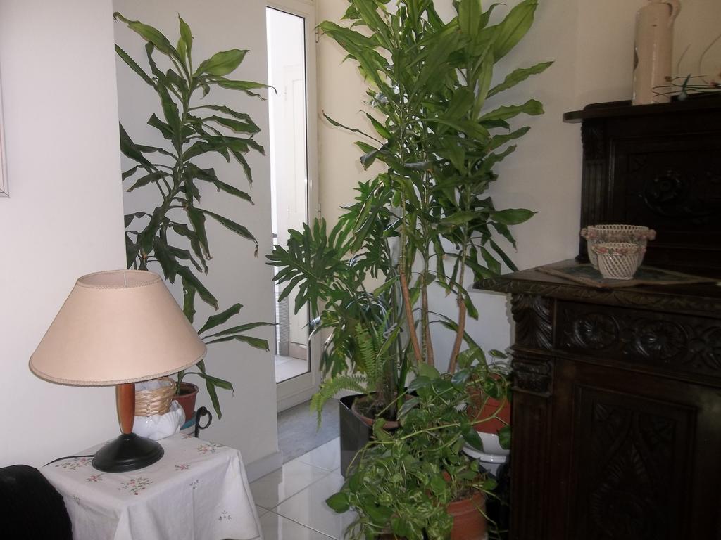 نابولي B&B Chez Caroline المظهر الخارجي الصورة